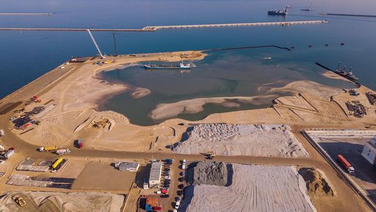 Budowa terminala T5 w Gdańsku zbliża się do końca. Posłuży morskim farmom wiatrowym