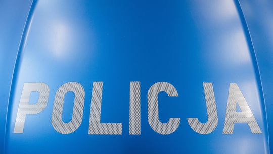 policja, radiowóz, zdjęcie ilustracyjne
