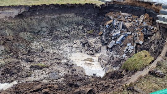 Zapadlisko w Stanisławiu koło Tczewa. Potrzebne ekspertyza i wsparcie wojewody zapadlisko, Stanisławie