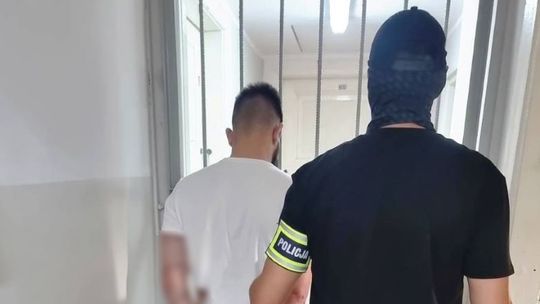 Obiecywali szybki zysk, stracił 250 tys. zł. "Odbierak" zatrzymany