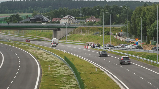 Obwodnica Metropolii Trójmiejskiej pod choinkę? Odcinek Gdańsk-Żukowo jeszcze w tym roku Obwodnica Metropolii Trójmiejskiej pod choinkę? Ministerstwo obiecuje oddanie jej w tym roku