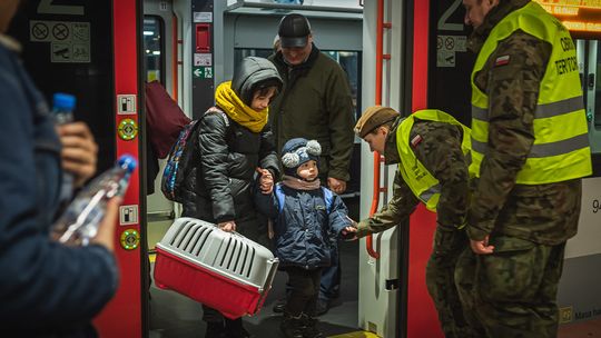 pociąg z uchodźcami z Ukrainy w Gdyni
