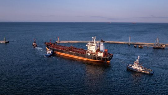 Khatanga, wyjście rosyjskiego tankowca z Portu Gdynia