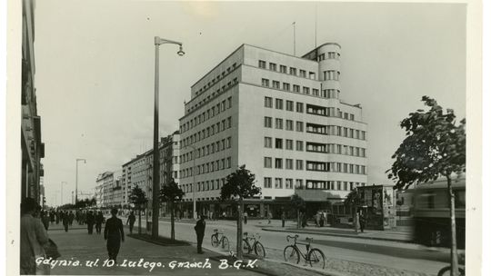 Przypływ, Gdynia, galeria sztuki, Bankowiec