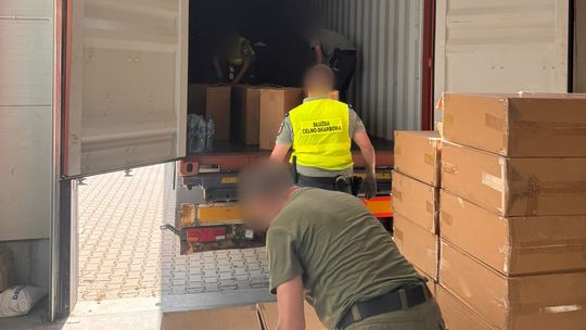 przemyt papierosów z Chin, Izba Administracji Skarbowej w Gdańsku,