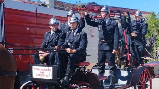 Parada Konnych Wozów Strażackich w Szymbarku. Przejechała widowiskowa parada