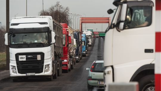 Parking rozładuje korki na Trasie Sucharskiego?