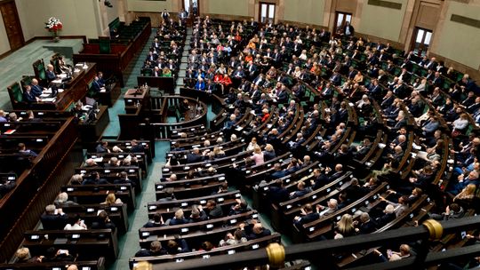 Partia Brauna niżej niż Lewica. Koalicja czas sejmowym liderem