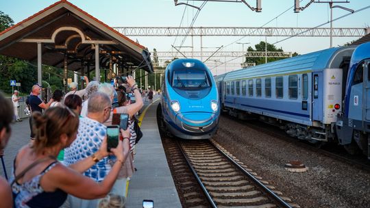 Pendolino po raz pierwszy dojechało do Ustki. Nowe połączenie nad Bałtyk do końca wakacji