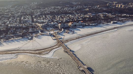Perła Trójmiasta bije rekordy poza sezonem! Turyści zostają dłużej i wydają więcej Sopot bije rekordy poza sezonem! Turyści zostają dłużej i wydają więcej