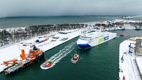 Pierwszy taki prom od pół wieku! Jantar Unity ochrzczony w Szczecinie!