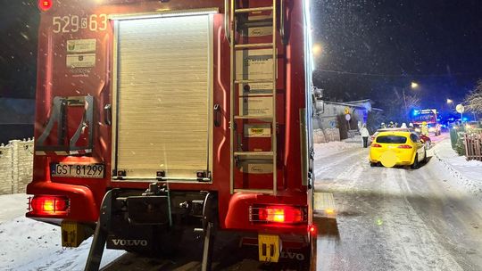 Pinczyn. Strażacy pomagali uczestnikom kolizji, a złodzieje kradli im sprzęt