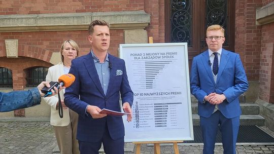 konferencja radnych PiS w sprawie premii dla zarządów gdańskich spółek, Gdańsk 2026