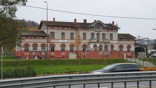 PKP odnowi zabytkowy dworzec w Redzie. Znów będzie służył pasażerom