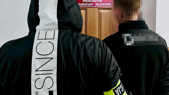 Słupsk: Pobili, "zapakowali" do bagażnika, a potem okradli. Pięciu mężczyzn zatrzymanych