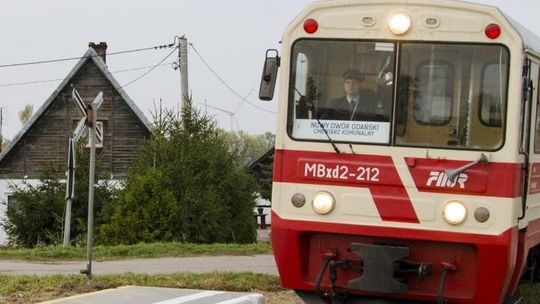 Pociągiem wąskotorowym pojadą na cmentarz