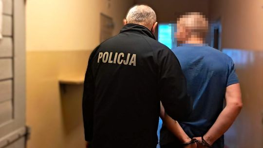 Pożar w Kościerzynie to podpalenie. Najpierw podłożył ogień, a potem... poszedł na kawę