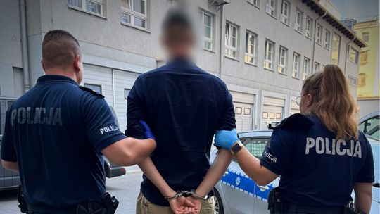 Gdańsk: Podszył się pod policjanta i przyszedł po pieniądze