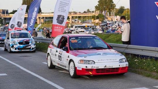 Pojadą samochodami z Sopotu do Gdyni z prędkością ponad 200 km/h. I to na legalu!