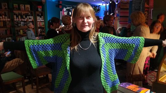 dziewiarski pokaz mody Gdańsk księgarnia Kasiążka i wino