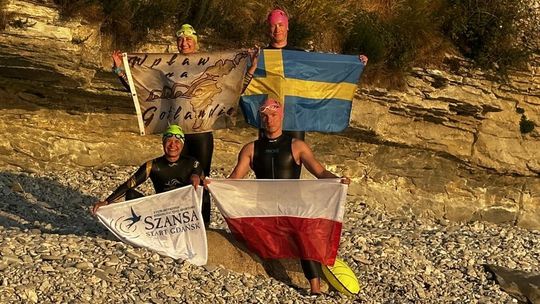 Polacy dopłynęli wpław na Gotlandię! Wśród uczestników wyprawy gdańszczanka