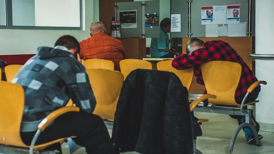 SOR-y w Polsce pod lupą. Pacjenci narzekają na długi czas oczekiwania i brak personelu