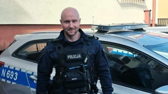 Policjanci z Nowego Dworu Gdańskiego uratowali rannego psa. Amputacja była jednak konieczna.