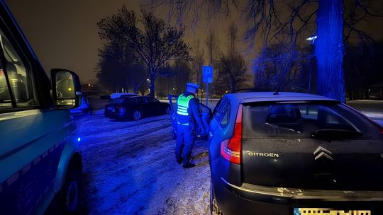 Pijany kierowca uciekał przed policją. Miał ponad promil alkoholu