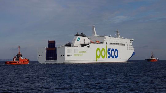 prom Jantar Unity na próbach morskich