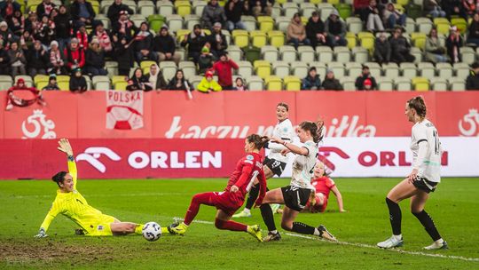 Polska wygrała w Gdańsku z Austrią 1:0. Finały Euro już blisko, ale rewanż we wtorek