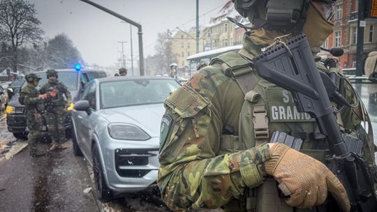Pomorskie: 8 zatrzymanych w sprawie handlu ludźmi i prania brudnych pieniędzy rozbicie grupy przestępczej, Gdańsk