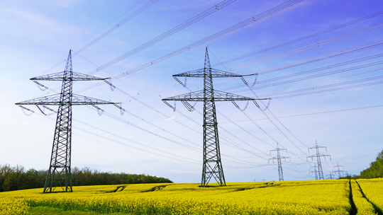 Pomorze z nową linią przesyłową 400 kV. Energia z Bałtyku trafi do krajowej sieci