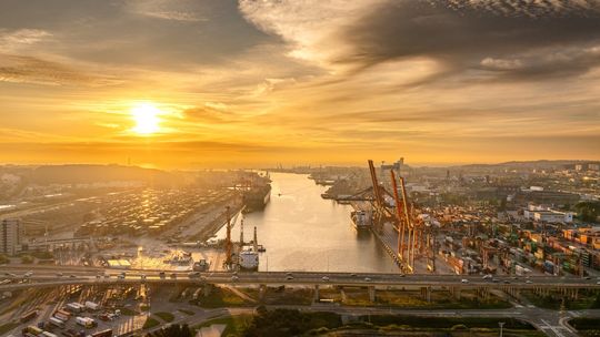 Port Gdynia stawia na odpowiedzialny rozwój i realne działania na rzecz klimatu