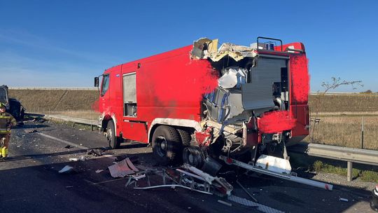 ciężarówka uderzyła w pojazd OSP, Nowy Dwór Gdański