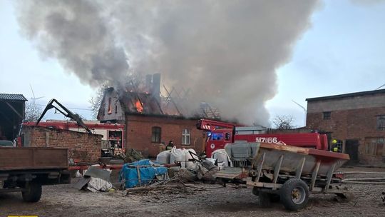 Pożar w Tymawie - powiat tczewski. Źródło: Pomorskie 998