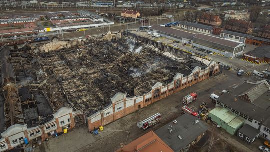 pożar hal dawnych ZNTK, Gdańsk 2025
