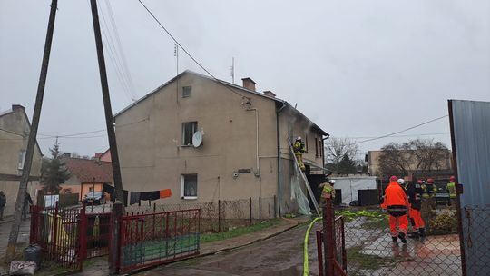 Prabuty: Pożar w budynku wielorodzinnym. Jedna osoba w szpitalu