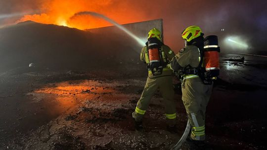 Pożar zakładu utylizacji opon w Rożentalu opanowany. Akcja zakończona pożar zakładu utylizacji opon, Rożental 2026