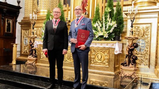 Prezydent Starogardu oraz major Stefan Scharmach kawalerami Królewskiego Orderu św. Stanisława