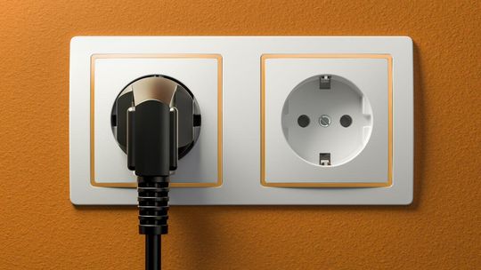 prąd, gniazdko elektryczne, zdjęcie ilustracyjne