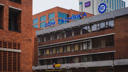 Prorosyjski wykładowca nie będzie pracował w gdańskiej uczelni. Rektor składa dymisję