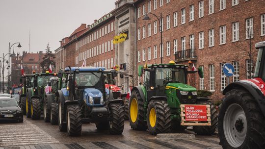 protest rolników przed Pomorskim Urzędem Wojewózkim w Gdańsku