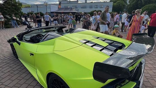 Superauta i szczytny cel. Charytatywny piknik przyjedzie do Słupska, Lęborka i Kościerzyny