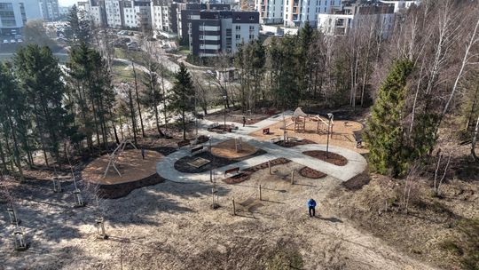 Przy zbiorniku retencyjnym Jabłoniowa powstał plac zabaw