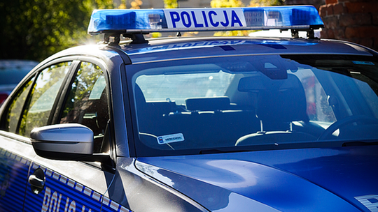 policja, radiowóz, zdjęcie ilustracyjne