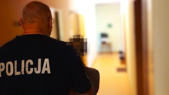 Kościerzyna: Przyjechali do zakłócania ciszy nocnej. Zatrzymali 17-latkę z narkotykami