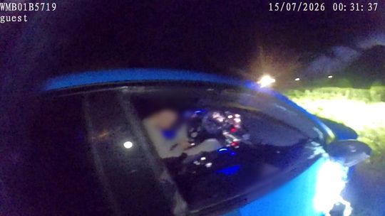 Mierzeja Wiślana: Audi stało w polu, mężczyzna nie dawał oznak życia