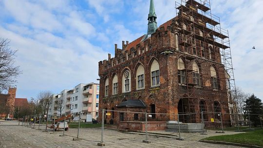 Ruszył remont zabytkowego ratusza w Malborku