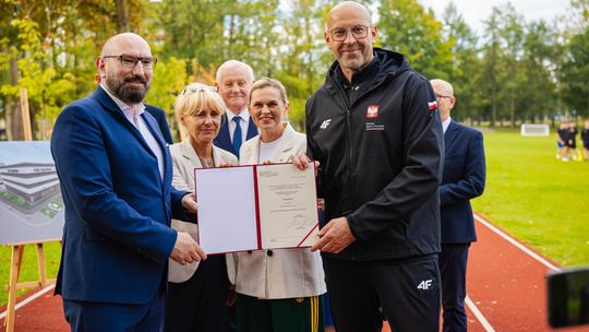 podpisanie umowy na budowę hali sportowej w Zespół Szkół Agrotechnicznych, Słupsk