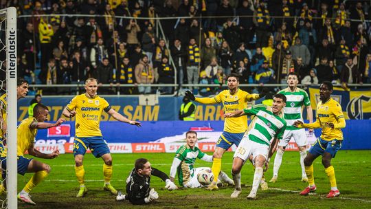 Rewolucja w Ekstraklasie? Sędziowie mają tłumaczyć decyzje VAR na stadionie